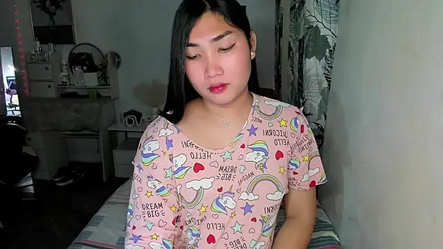 Snapshot of Miss_Deliciousness chatting on January 2025 03:28:01 PM Miss Deliciousness online show from January 2025 03:28:01 PM