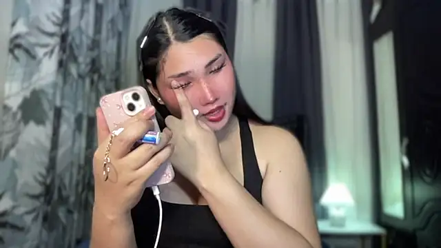 Snapshot of Miss_Deliciousness chatting on October 2025 03:40:01 PM Miss Deliciousness online show from October 2025 03:40:01 PM