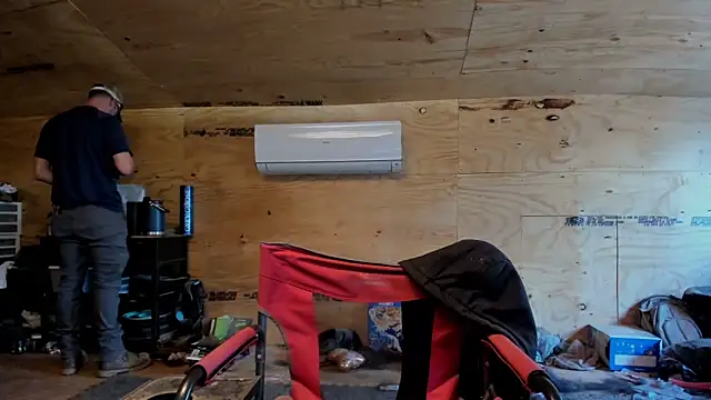 Snapshot of Kenny_Kyle chatting on March 2025 09:06:02 PM Kenny Kyle online show from March 2025 09:06:02 PM