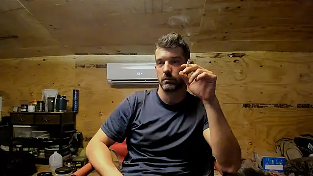 Snapshot of Kenny_Kyle chatting on March 2025 01:58:02 AM Kenny Kyle online show from March 2025 01:58:02 AM