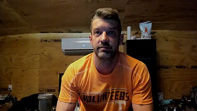 Snapshot of Kenny_Kyle chatting on September 2025 02:01:02 AM Kenny Kyle online show from September 2025 02:01:02 AM