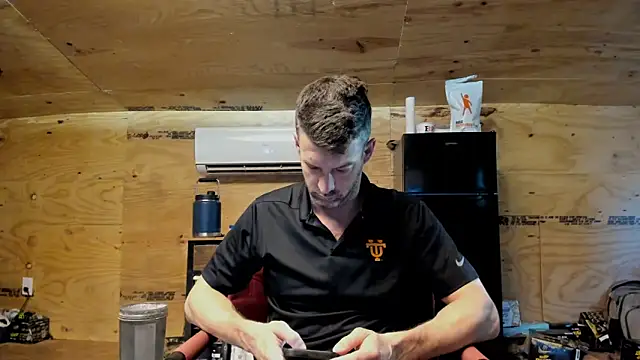 Snapshot of Kenny_Kyle chatting on September 2025 12:29:01 PM Kenny Kyle online show from September 2025 12:29:01 PM