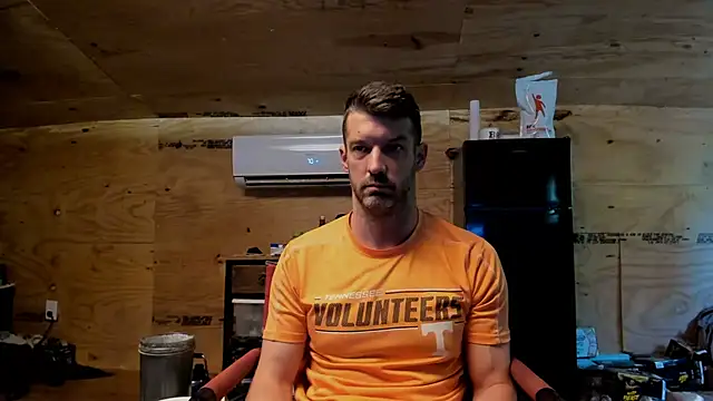 Snapshot of Kenny_Kyle chatting on September 2025 03:24:01 PM Kenny Kyle online show from September 2025 03:24:01 PM