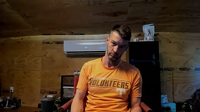 Snapshot of Kenny_Kyle chatting on September 2025 01:49:01 PM Kenny Kyle online show from September 2025 01:49:01 PM