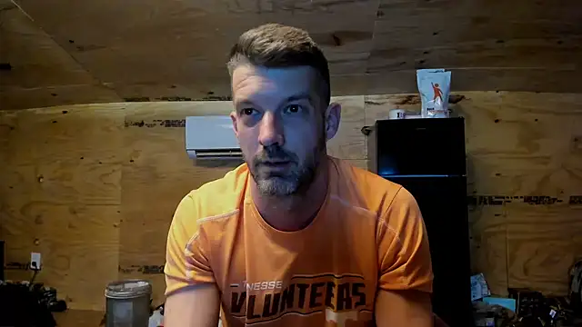 Snapshot of Kenny_Kyle chatting on October 2025 01:33:02 AM Kenny Kyle online show from October 2025 01:33:02 AM