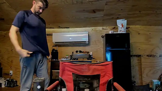 Snapshot of Kenny_Kyle chatting on October 2025 12:52:02 PM Kenny Kyle online show from October 2025 12:52:02 PM