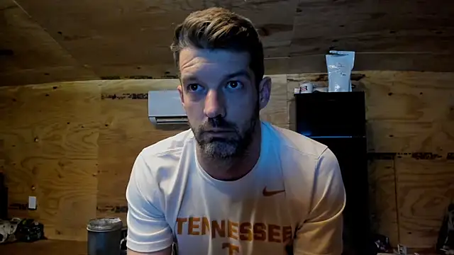 Snapshot of Kenny_Kyle chatting on November 2025 02:22:02 AM Kenny Kyle online show from November 2025 02:22:02 AM