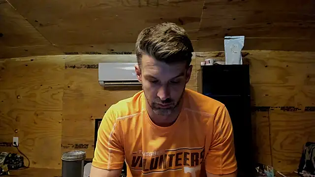 Snapshot of Kenny_Kyle chatting on November 2025 03:18:02 AM Kenny Kyle online show from November 2025 03:18:02 AM