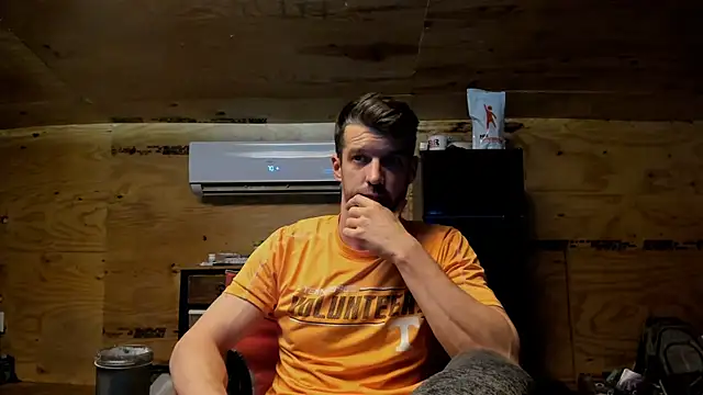 Snapshot of Kenny_Kyle chatting on November 2025 03:23:01 AM Kenny Kyle online show from November 2025 03:23:01 AM