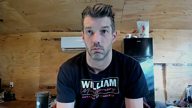 Snapshot of Kenny_Kyle chatting on November 2025 02:21:01 PM Kenny Kyle online show from November 2025 02:21:01 PM