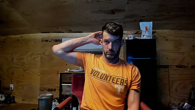 Snapshot of Kenny_Kyle chatting on November 2025 04:00:02 AM Kenny Kyle online show from November 2025 04:00:02 AM