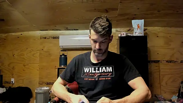 Snapshot of Kenny_Kyle chatting on November 2025 12:27:02 PM Kenny Kyle online show from November 2025 12:27:02 PM