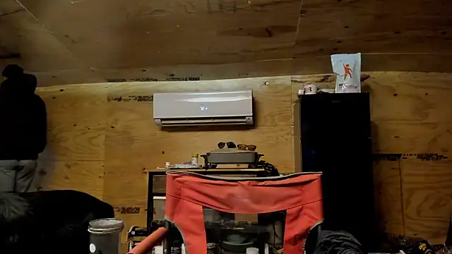 Snapshot of Kenny_Kyle chatting on December 2025 05:34:01 AM Kenny Kyle online show from December 2025 05:34:01 AM