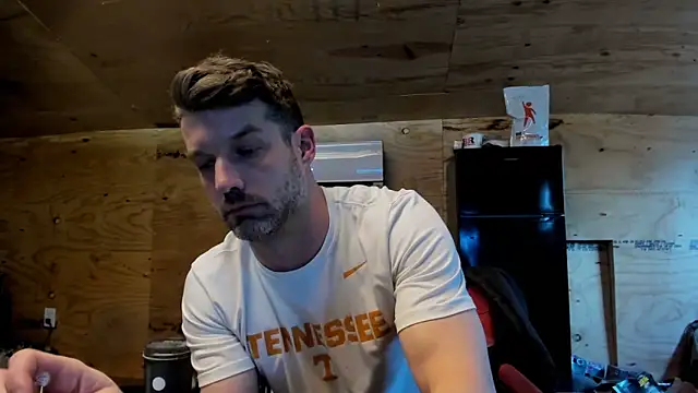 Snapshot of Kenny_Kyle chatting on December 2025 08:25:01 PM Kenny Kyle online show from December 2025 08:25:01 PM