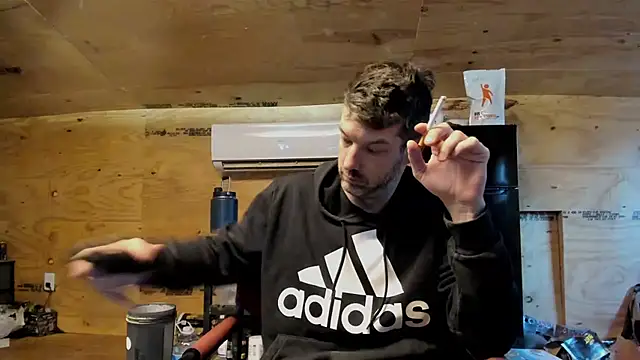 Snapshot of Kenny_Kyle chatting on December 2025 02:45:02 PM Kenny Kyle online show from December 2025 02:45:02 PM