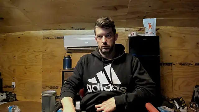 Snapshot of Kenny_Kyle chatting on December 2025 10:46:02 AM Kenny Kyle online show from December 2025 10:46:02 AM