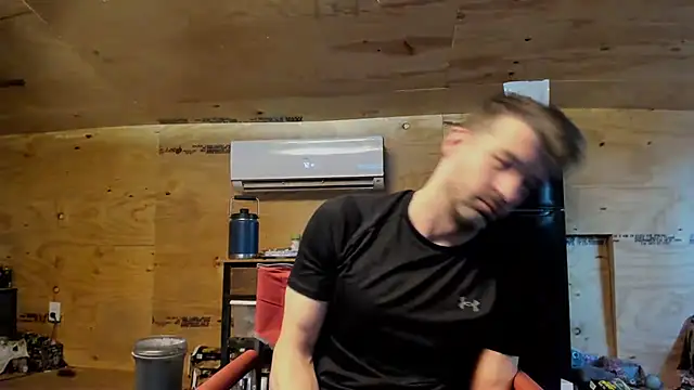 Snapshot of Kenny_Kyle chatting on December 2025 03:09:02 PM Kenny Kyle online show from December 2025 03:09:02 PM