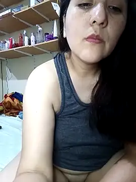 Snapshot of Gatubela212 chatting on February 2025 03:26:02 AM Gatubela212 online show from February 2025 03:26:02 AM