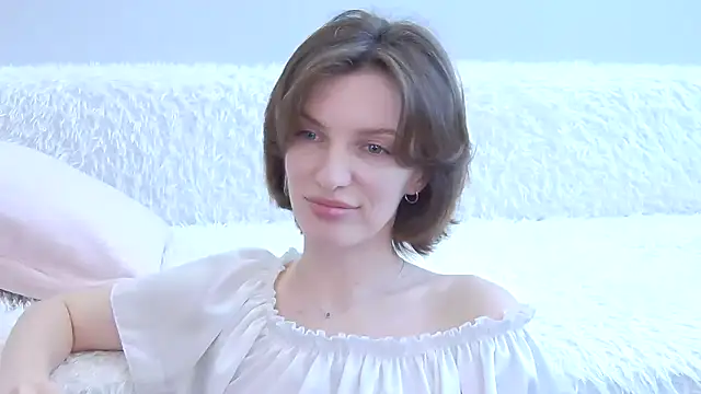 Snapshot of Beauty_Alex chatting on May 2026 02:51:02 AM Beauty Alex online show from May 2026 02:51:02 AM