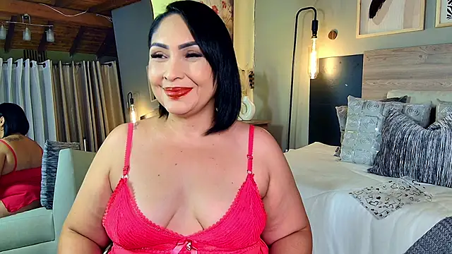 Snapshot of Madissononee chatting on April 2026 01:49:02 AM Madissononee online show from April 2026 01:49:02 AM