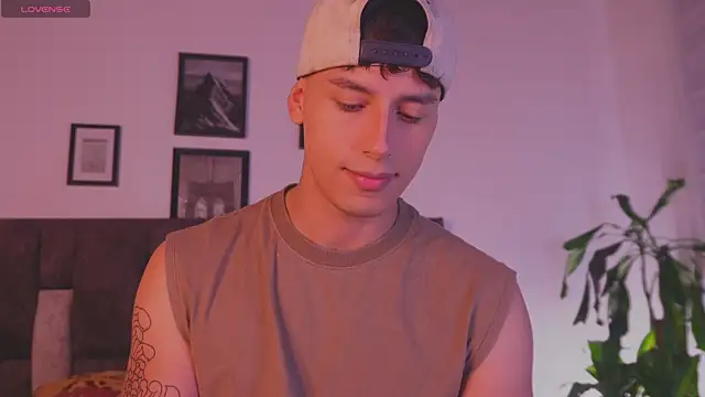 Snapshot of I_Gabriel chatting on April 2026 05:30:01 AM I Gabriel online show from April 2026 05:30:01 AM