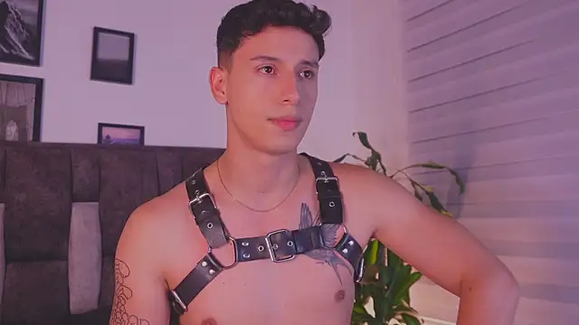 Snapshot of I_Gabriel chatting on April 2026 04:46:02 AM I Gabriel online show from April 2026 04:46:02 AM