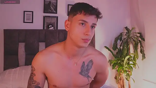 Snapshot of I_Gabriel chatting on June 2026 07:56:02 AM I Gabriel online show from June 2026 07:56:02 AM