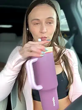 Snapshot of lunagirl13 chatting on January 2026 07:16:01 PM lunagirl13 online show from January 2026 07:16:01 PM