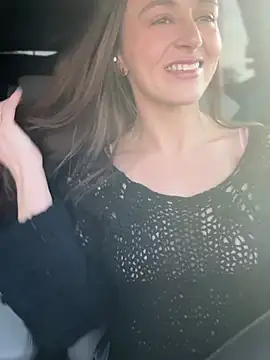 Snapshot of lunagirl13 chatting on January 2026 10:37:01 PM lunagirl13 online show from January 2026 10:37:01 PM