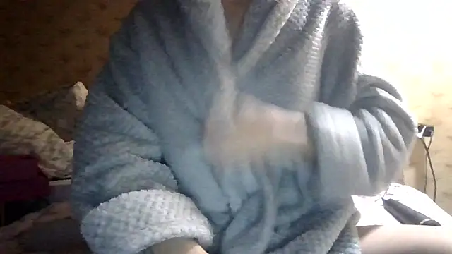 Snapshot of fabiolagg chatting on December 2025 08:34:01 AM fabiolagg online show from December 2025 08:34:01 AM