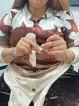 Preet Kaur 69 online show from January 2026 06:33:01 PM