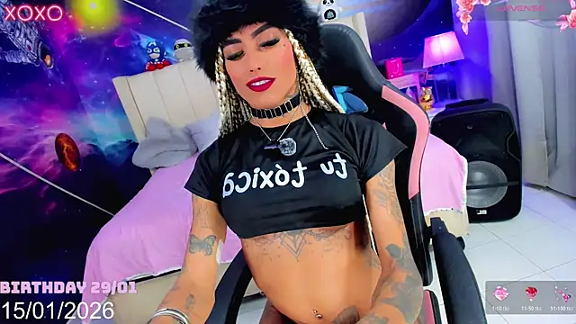 Snapshot of Nella_Dolls chatting on January 2026 06:51:02 AM Nella Dolls online show from January 2026 06:51:02 AM