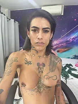 Snapshot of Nella_Dolls chatting on March 2026 01:47:01 PM Nella Dolls online show from March 2026 01:47:01 PM