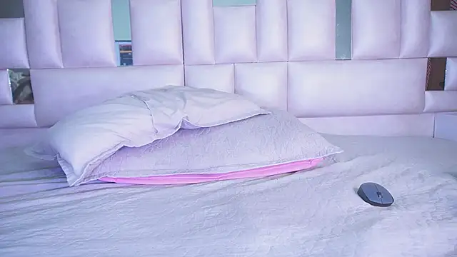 Snapshot of katy_rioss chatting on February 2025 02:52:02 PM katy rioss online show from February 2025 02:52:02 PM