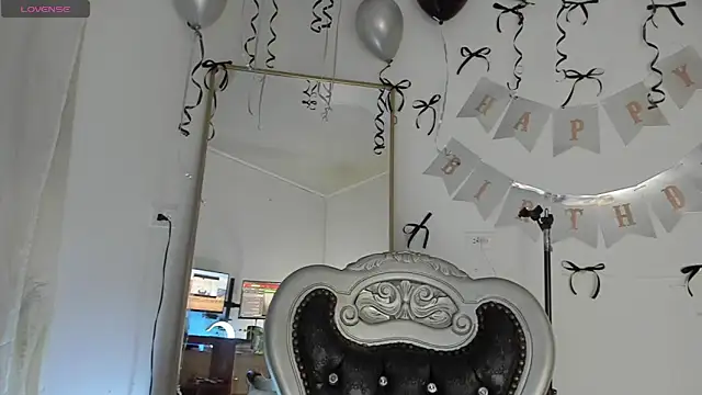 Snapshot of Hela_wet chatting on June 2026 03:50:02 AM Hela wet online show from June 2026 03:50:02 AM
