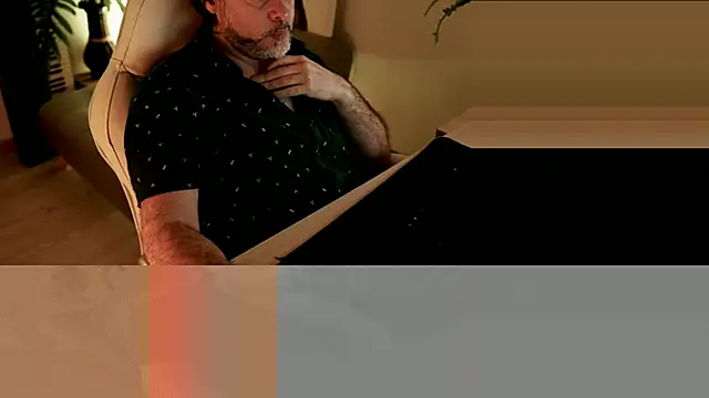 Sanders White online show from December 2024 03:10:02 AM