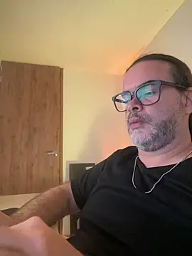 Sanders White online show from March 2025 12:08:01 AM