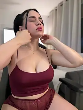 Snapshot of GeorginaJones chatting on February 2025 05:30:01 AM GeorginaJones online show from February 2025 05:30:01 AM