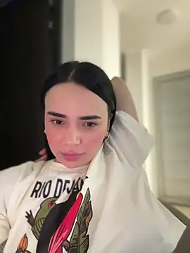 Snapshot of GeorginaJones chatting on October 2025 04:48:01 AM GeorginaJones online show from October 2025 04:48:01 AM