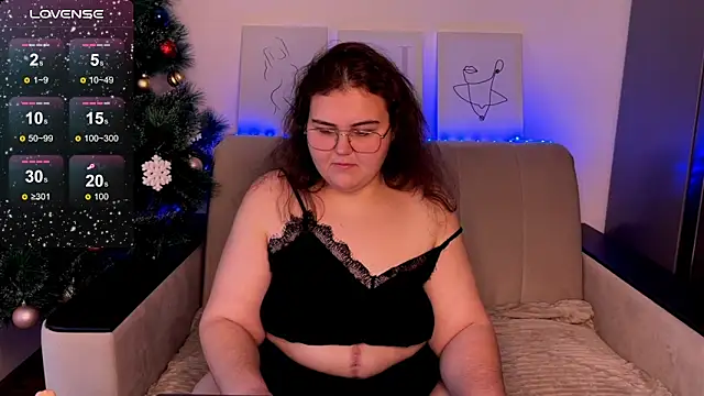 Snapshot of Curvy_Jane chatting on December 2024 07:07:02 AM Curvy Jane online show from December 2024 07:07:02 AM