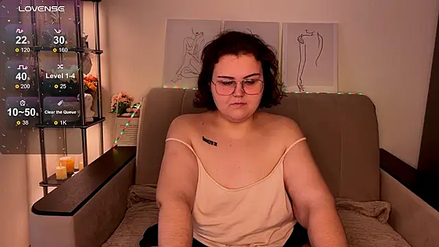 Snapshot of Curvy_Jane chatting on January 2025 03:37:02 AM Curvy Jane online show from January 2025 03:37:02 AM