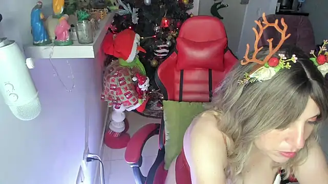 Snapshot of valery_adams1 chatting on December 2024 04:21:01 AM valery adams1 online show from December 2024 04:21:01 AM