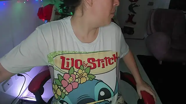 Snapshot of valery_adams1 chatting on December 2024 03:47:02 AM valery adams1 online show from December 2024 03:47:02 AM