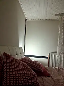 Snapshot of TamaraSavage chatting on December 2024 12:29:02 PM TamaraSavage online show from December 2024 12:29:02 PM