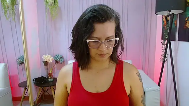 Britney taylor  online show from January 2025 09:29:02 PM