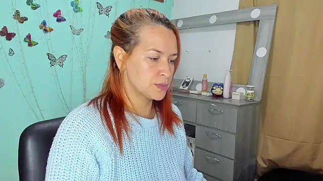 Britney taylor  online show from September 2025 10:16:02 AM