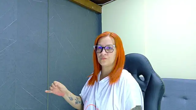 Snapshot of Britney_taylor_ chatting on March 2026 08:12:01 PM Britney taylor online show from March 2026 08:12:01 PM