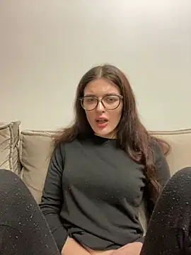 little belucci online show from January 2025 03:27:01 PM