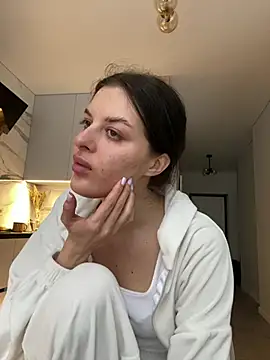 little belucci online show from January 2026 01:37:02 PM