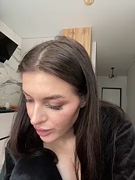 little belucci online show from February 2026 02:15:01 PM